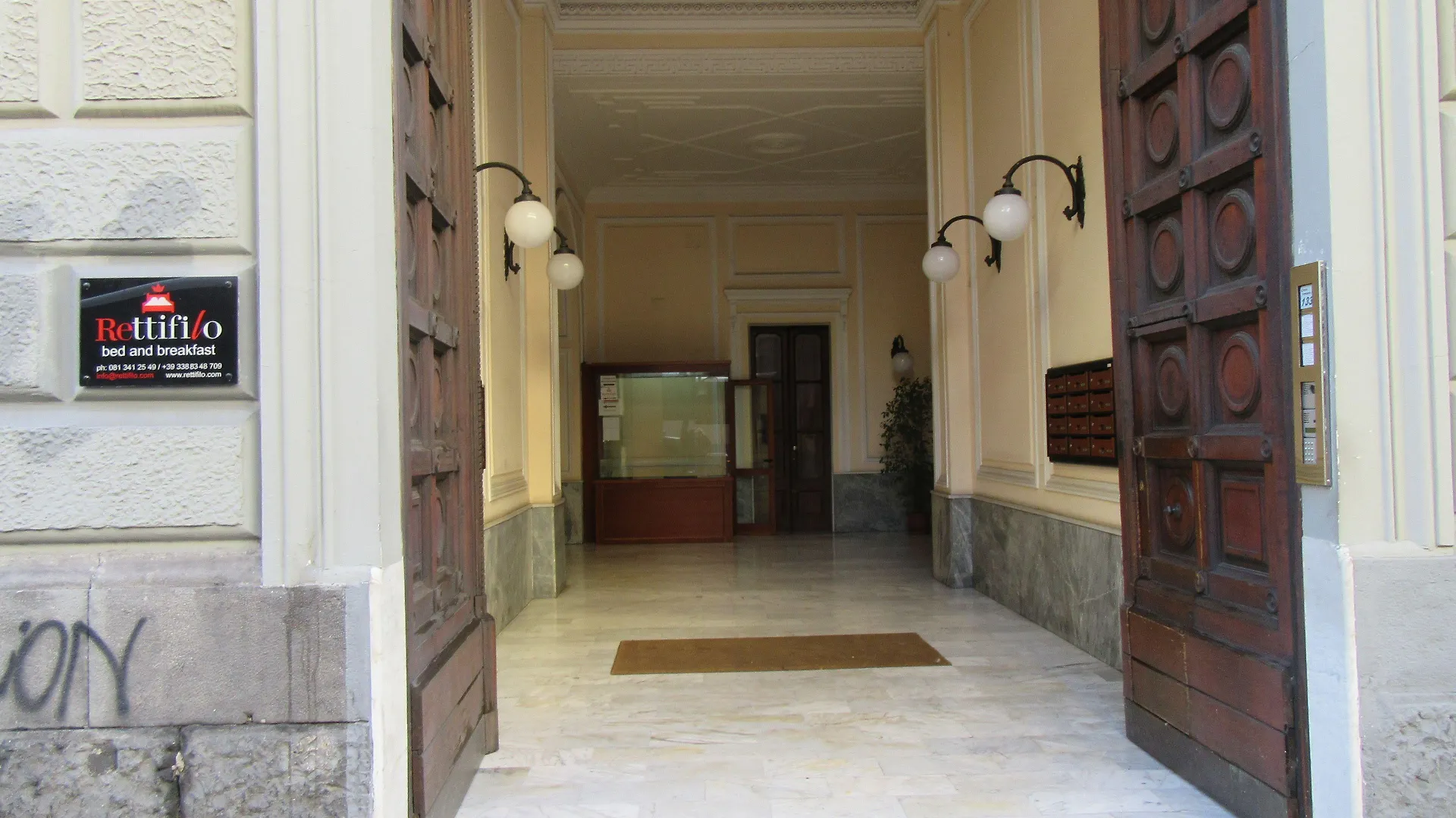 6 B&B e Appartamenti al Molo Beverello di Napoli da Valutare