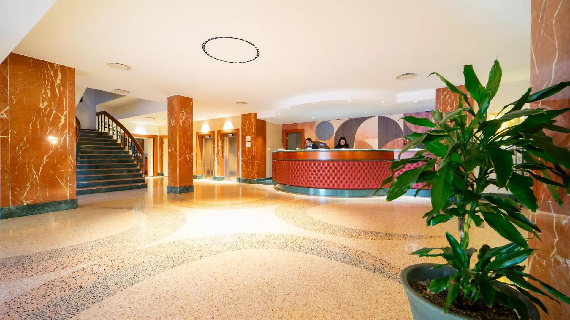Soggiornare nel Sud Italia: 15 Hotel Business a Confronto