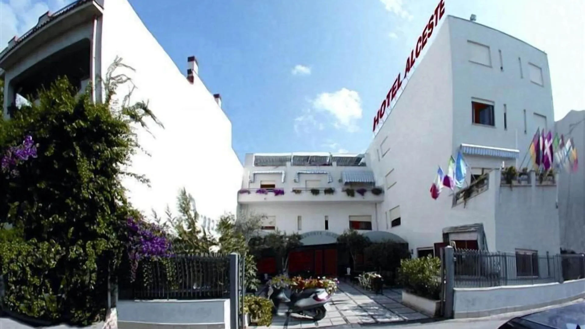 9 Hotel in Sicilia da Prenotare Subito: Guida Pratica