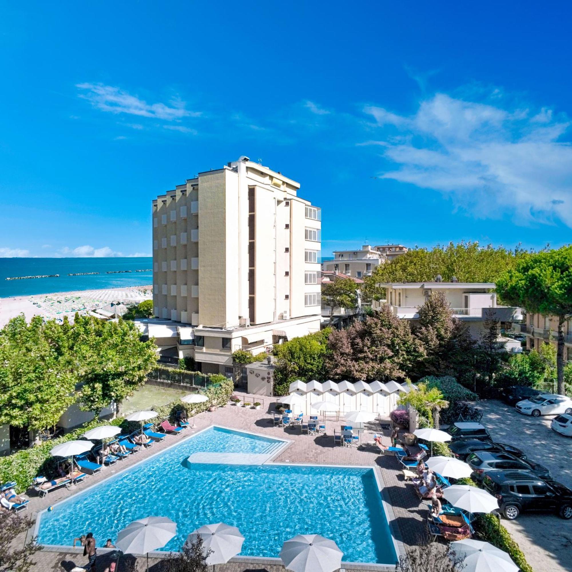 9 Hotel 4 Stelle Vicino ad Atlantica Water Park a Cesenatico