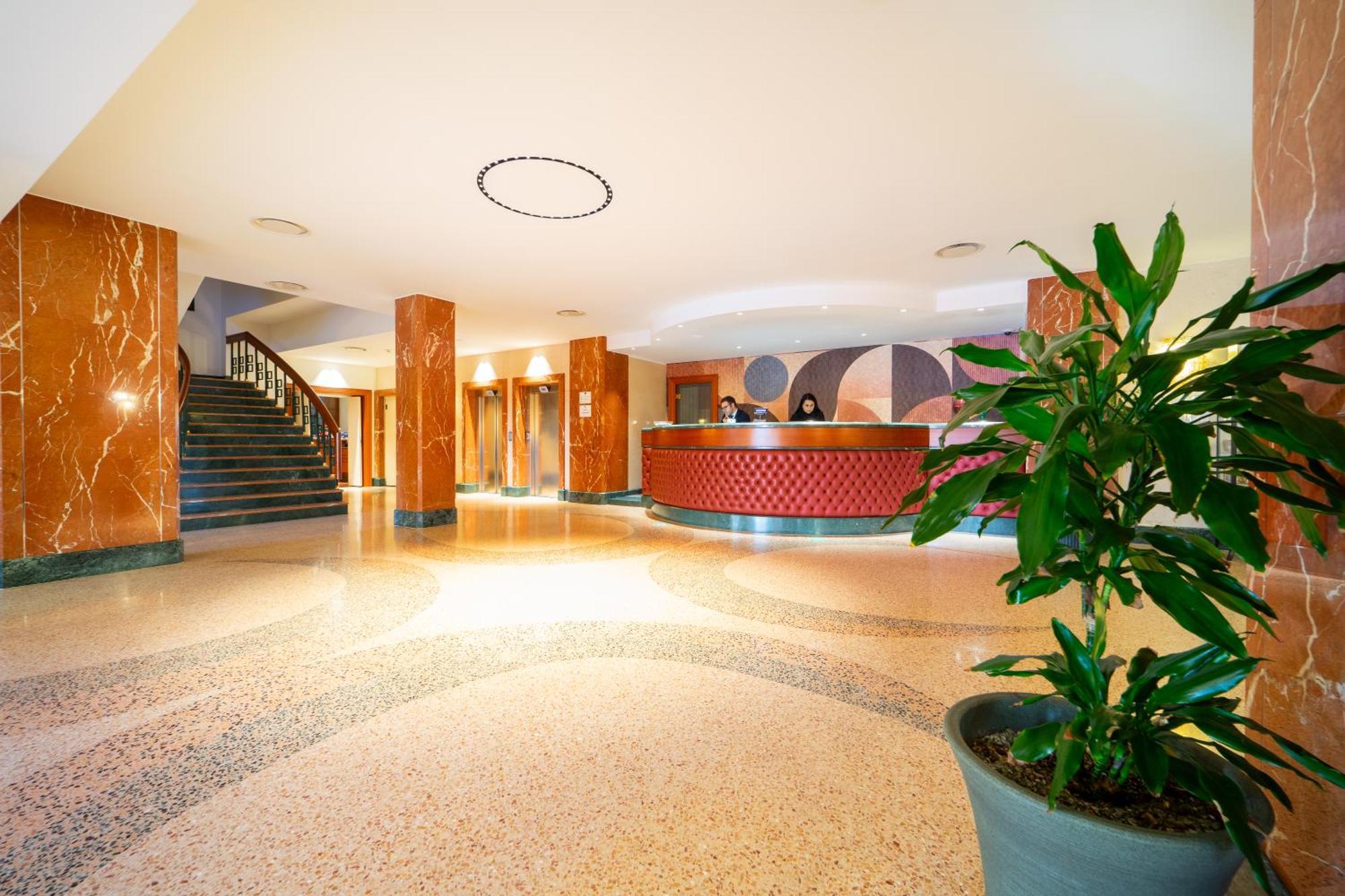 Soggiornare nel Sud Italia: 15 Hotel Business a Confronto