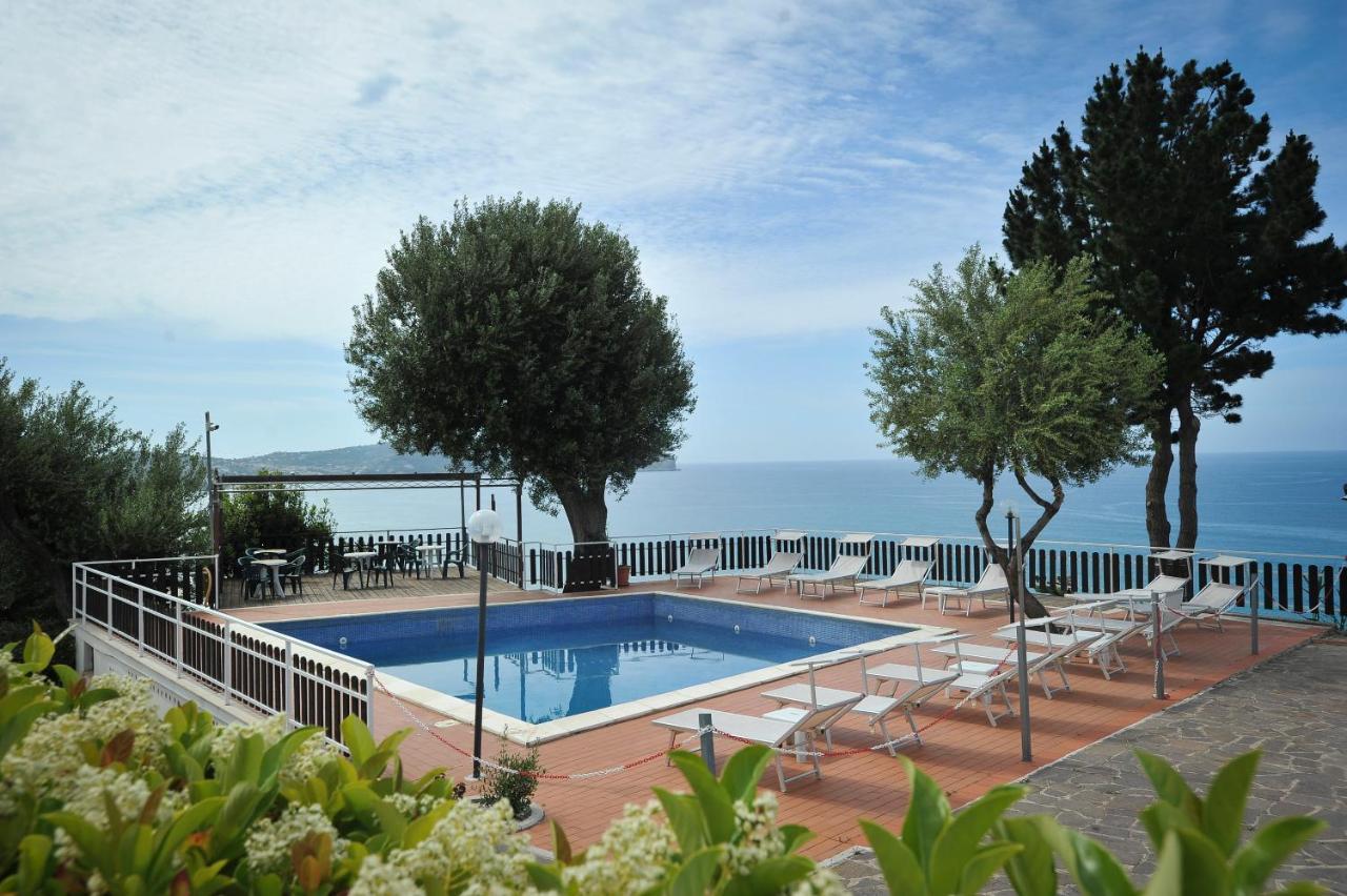 10 Hotel per Famiglie in Campania che Vale la Pena Prenotare